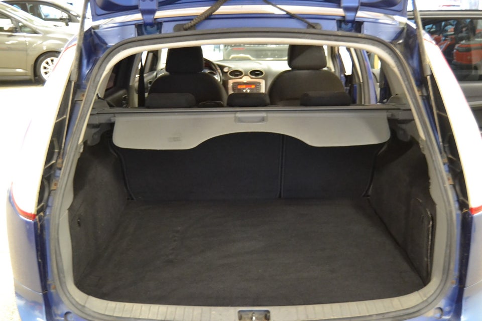 Ford Focus 1,6 Trend stc. 5d