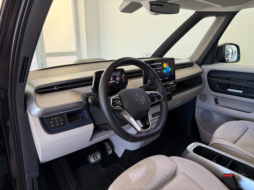 VW ID.Buzz 77 Pro SWB 5d