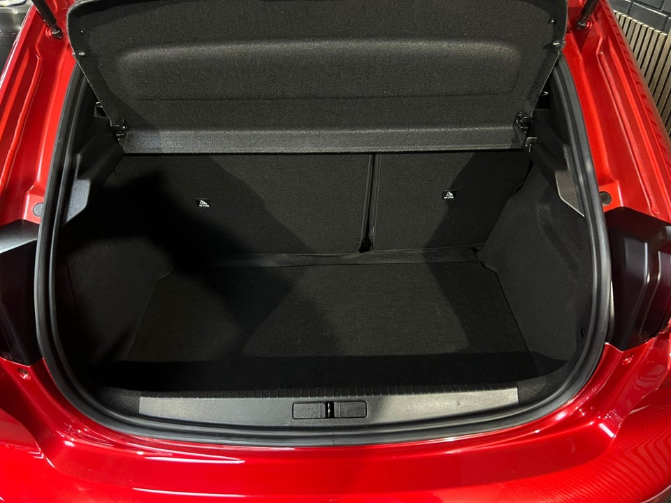 Peugeot e-208 50 Active Pack 5d