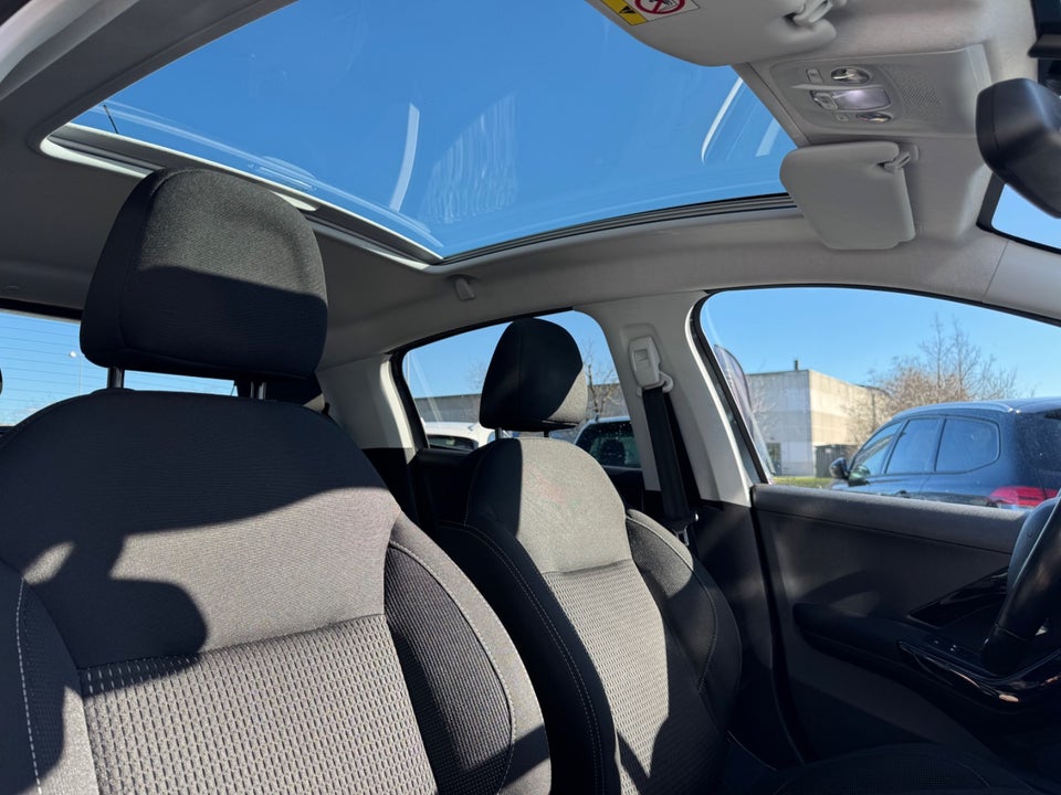 Peugeot 208 1,6 BlueHDi 100 Allure Sky 5d