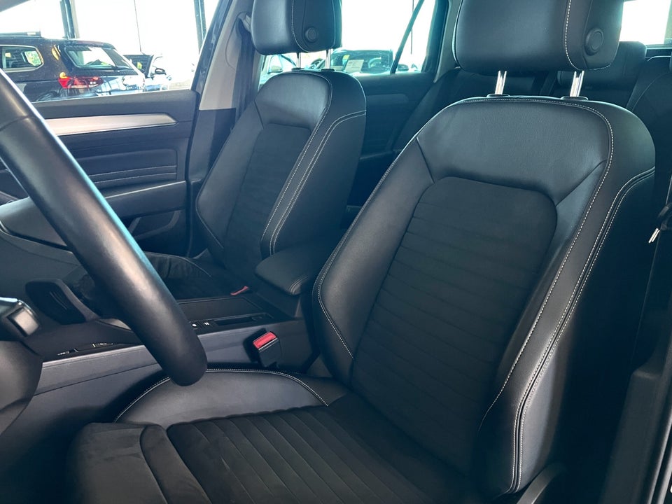 VW Passat 2,0 TDi 200 Elegance Variant DSG 5d