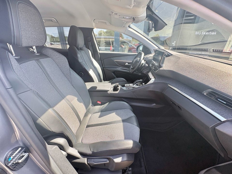 Peugeot 3008 1,6 Hybrid Allure Pack EAT8 5d
