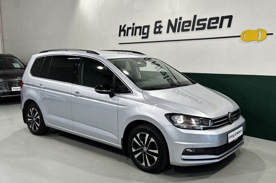 VW Touran 1,6 TDi 115 IQ.Drive DSG 7prs 5d