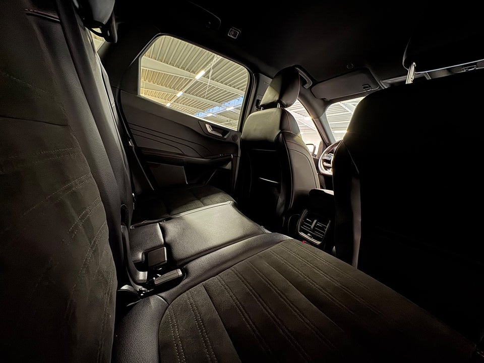 Ford Kuga 2,5 PHEV ST-Line X CVT 5d