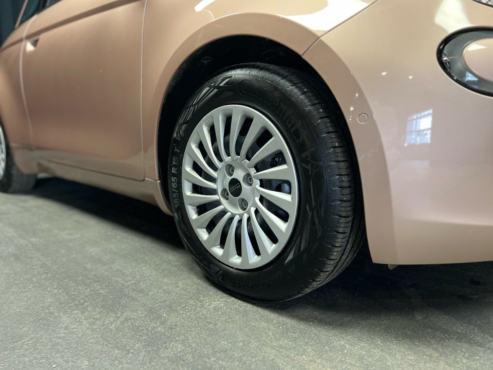 Fiat 500e 42 Icon 3d