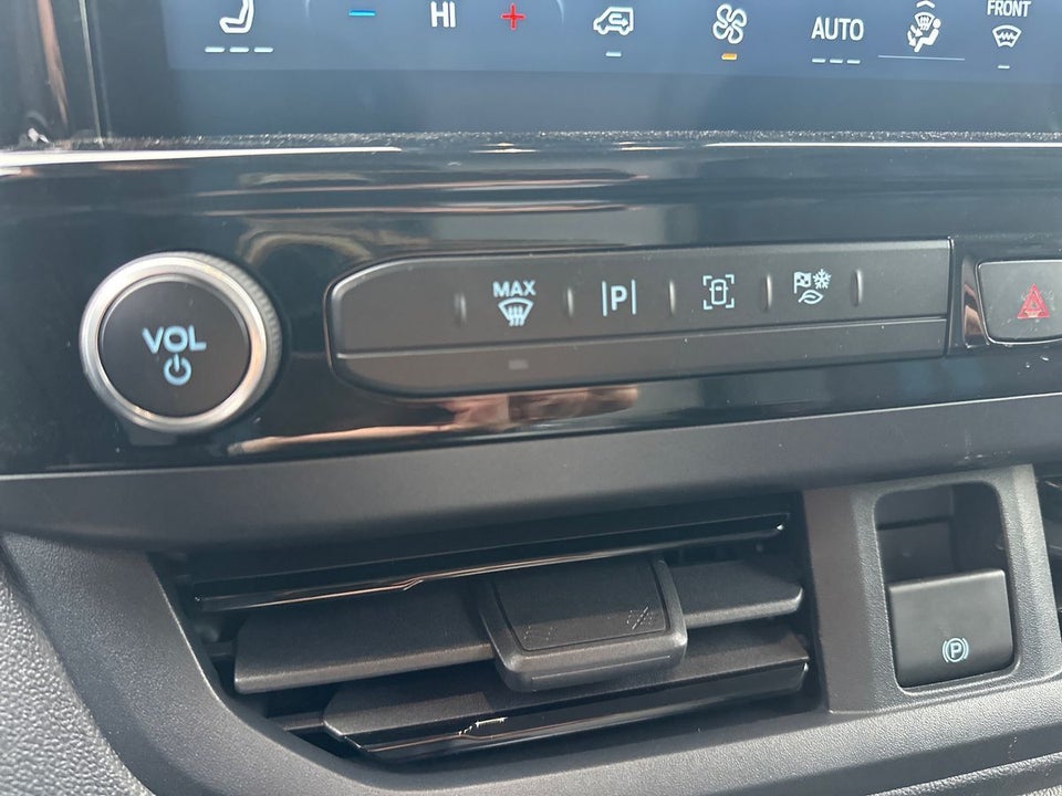 Ford E-Transit Custom 340L 64 Sport