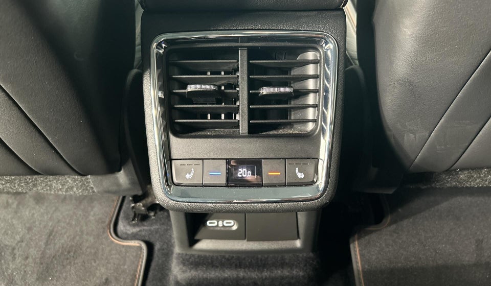 Skoda Enyaq 80 iV Suite 5d