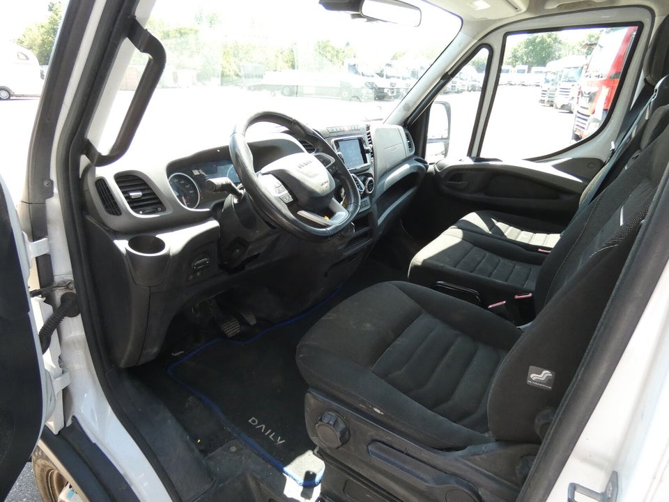 Iveco Daily 3,0 35S18 4100mm Lad AG8