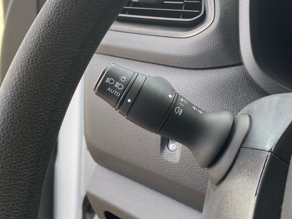 Nissan Interstar 2,0 dCi 150 L2H2 N-Connecta Van