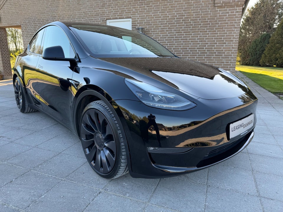 Tesla Model Y Performance AWD 5d