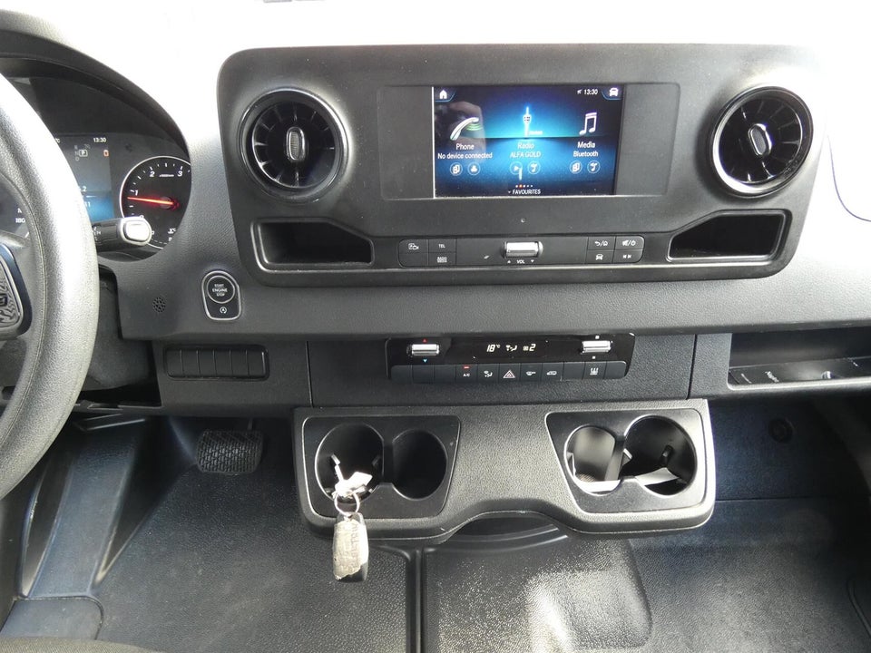 Mercedes Sprinter 317 2,0 CDi A2 Kassevogn aut. RWD