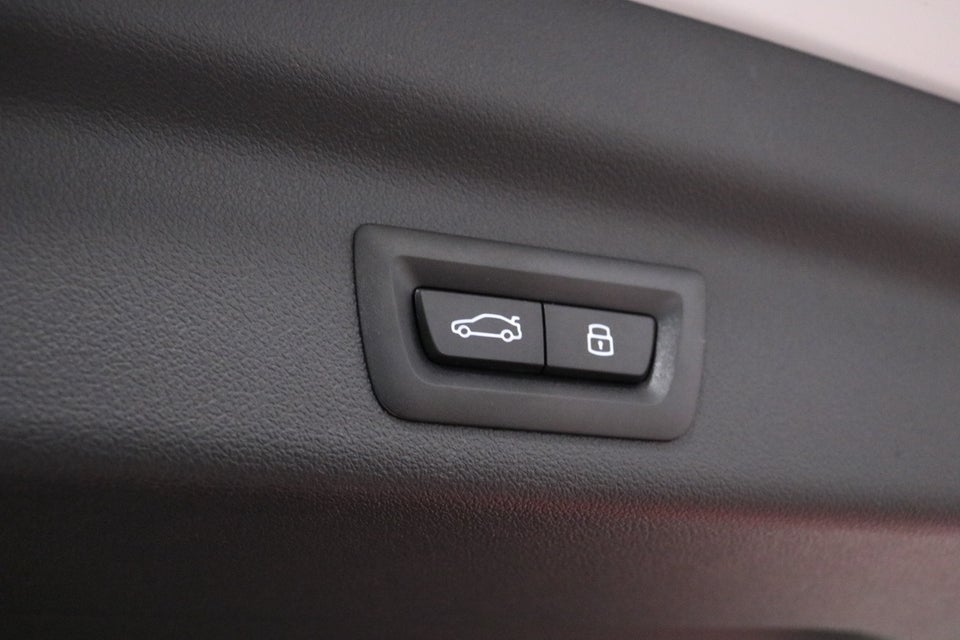 BMW iX1 eDrive20 M-Sport 5d