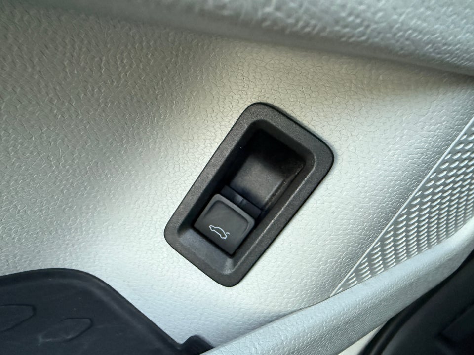 VW ID.Buzz 77 Pro SWB 5d