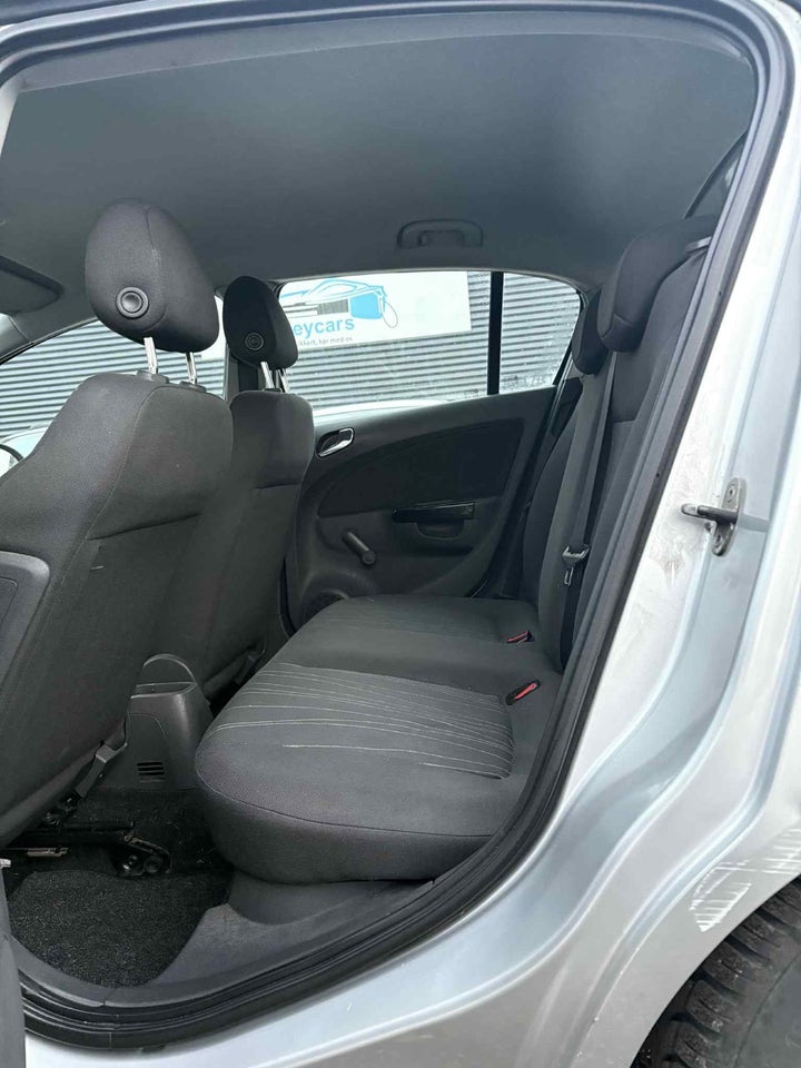 Opel Corsa 1,2 16V Enjoy 5d