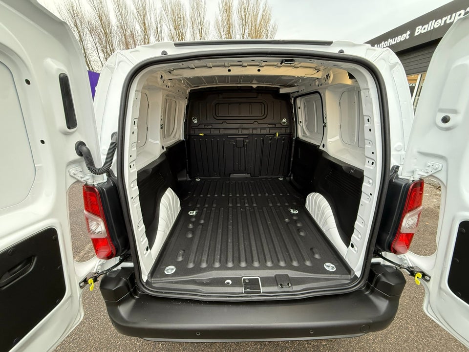 Peugeot Partner 1,5 BlueHDi 130 L1V1 Plus EAT8 Van