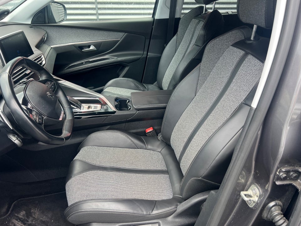 Peugeot 5008 1,5 BlueHDi 130 Allure EAT8 7prs 5d