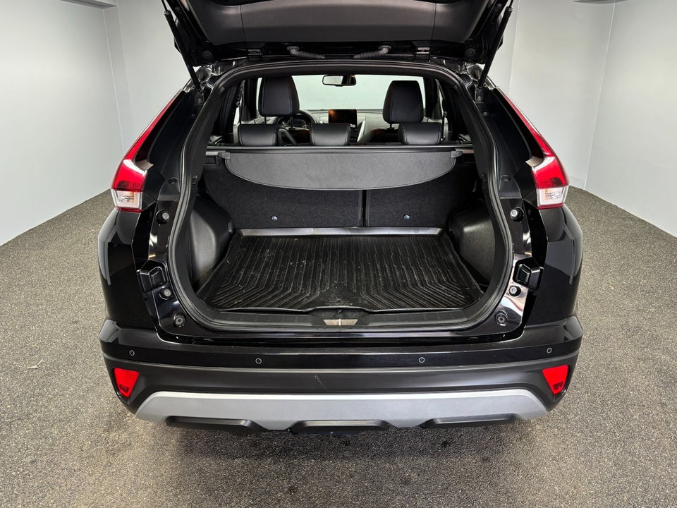 Mitsubishi Eclipse Cross 2,4 PHEV Sport Tech CVT 4WD 5d