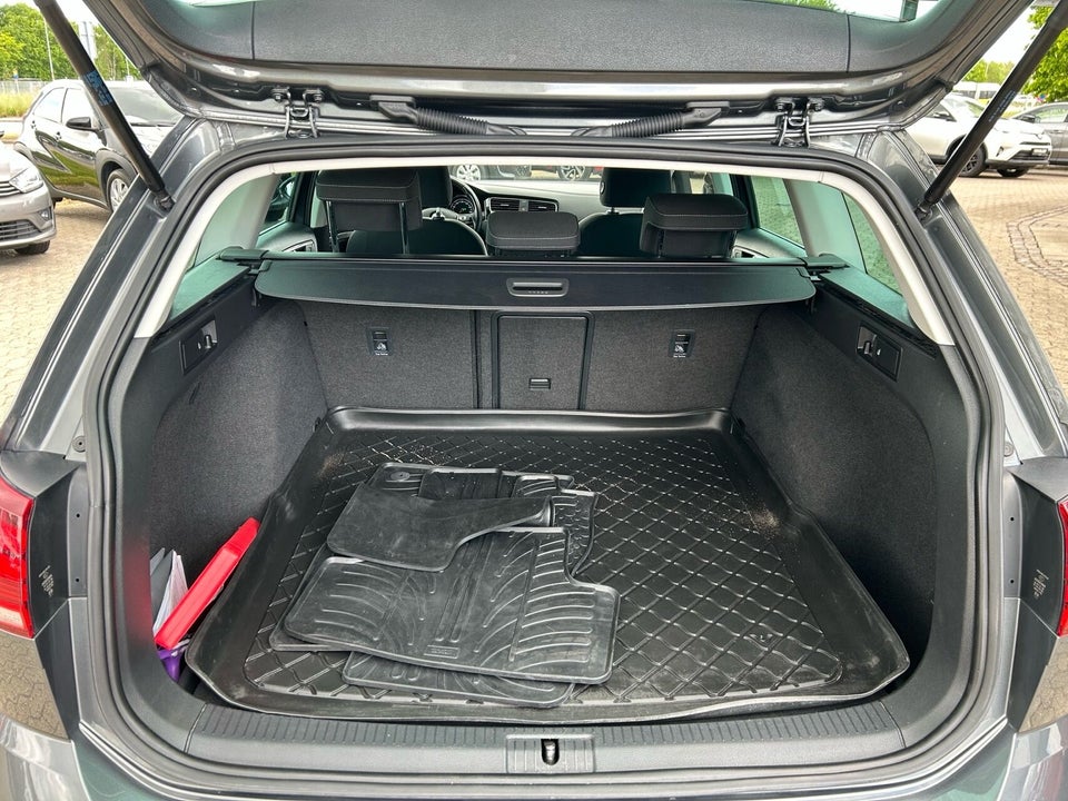 VW Golf VII 1,5 TSi 150 Highline Variant DSG 5d