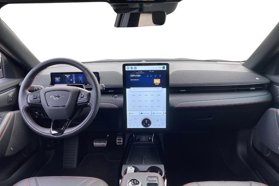 Ford Mustang Mach-E 98 Premium Extended Range AWD 5d