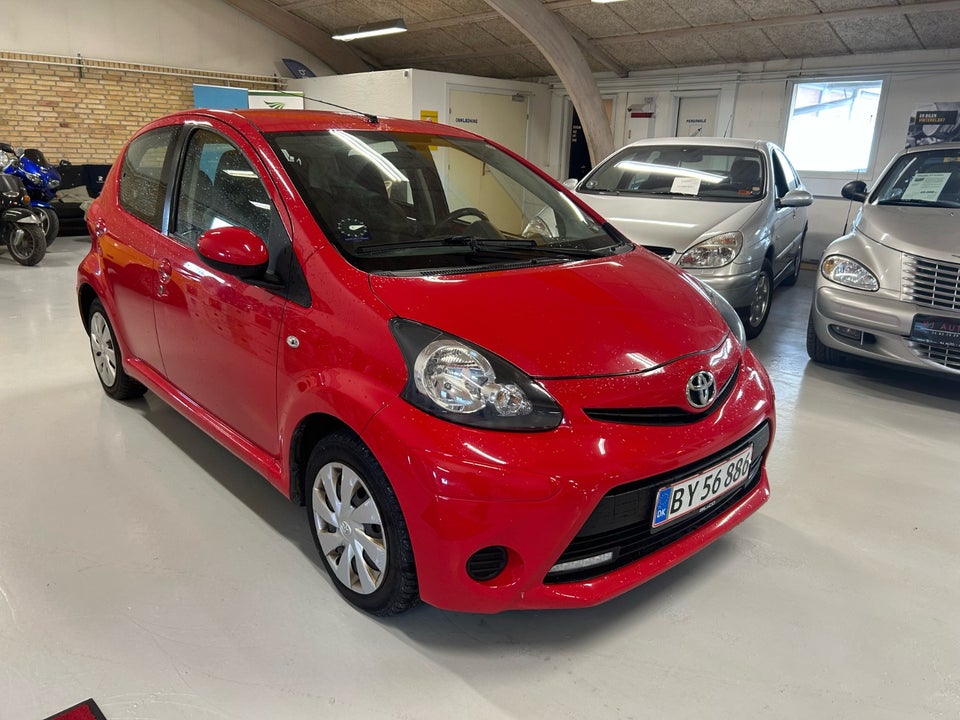 Toyota Aygo 1,0 VVT-i T2 5d