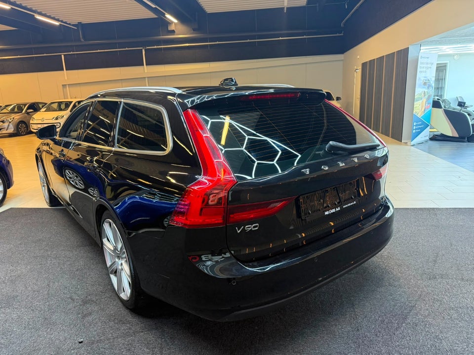 Volvo V90 2,0 D3 150 Momentum aut. 5d