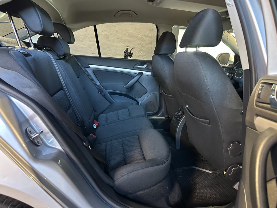 Skoda Octavia 1,8 TSi 160 Elegance DSG 5d