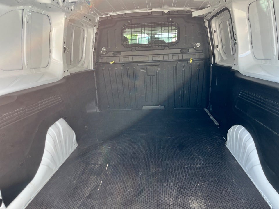 Peugeot Partner 1,5 BlueHDi 130 L2V2 Plus EAT8 Van