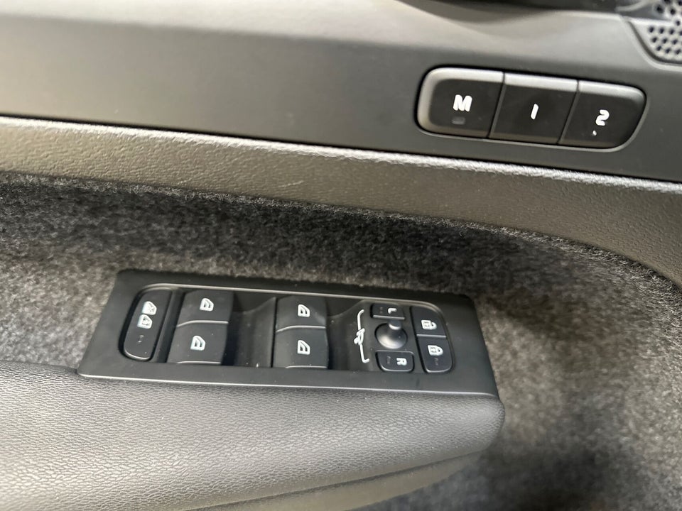 Volvo EC40 Extended Range Plus 5d