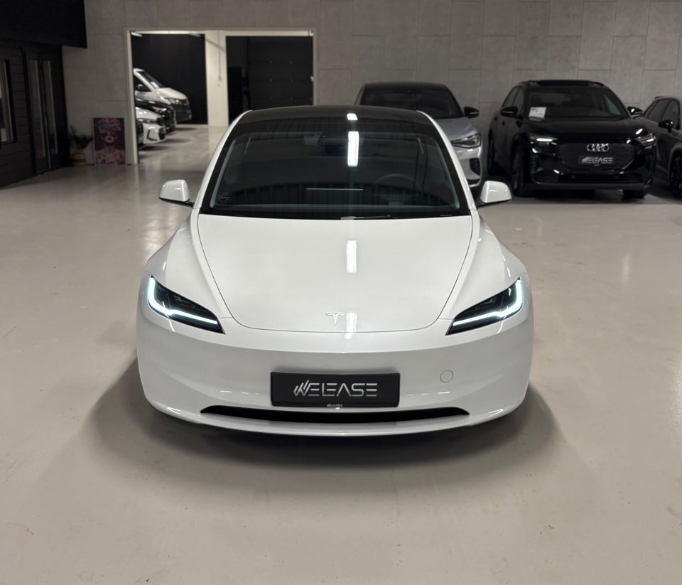 Tesla Model 3 RWD 4d