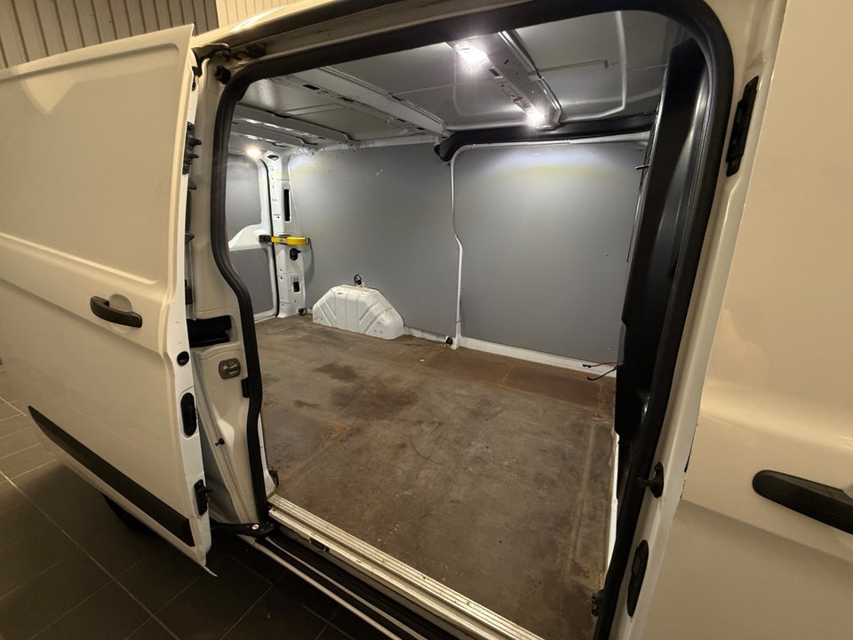 Ford Transit Custom 300 L2 2,0 TDCi 130 Trend