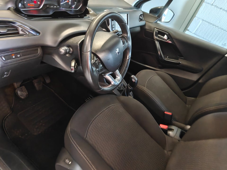 Peugeot 208 1,6 BlueHDi 100 Allure 5d