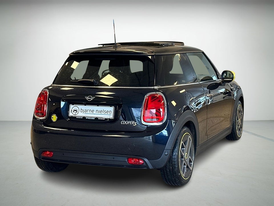 MINI Cooper SE Yours Trim 3d