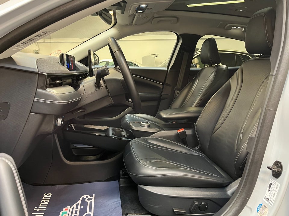 Ford Mustang Mach-E 98 Extended Range 5d