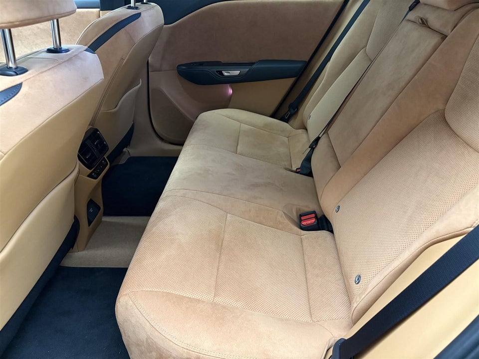 Lexus RZ300e Luxury 5d