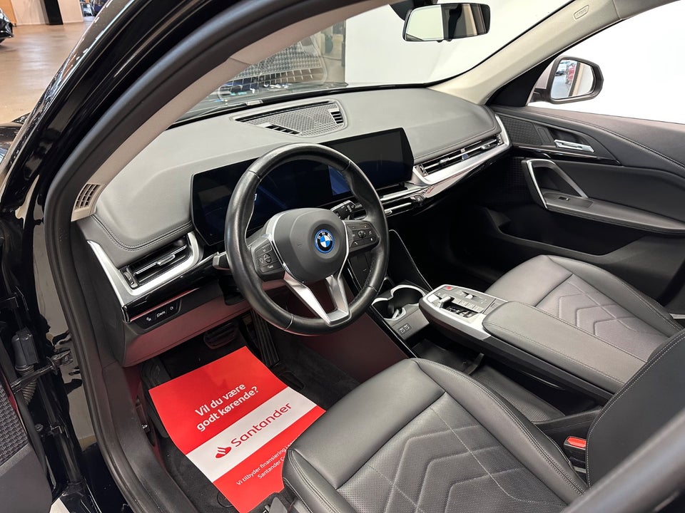 BMW iX1 xDrive30 X-Line 5d