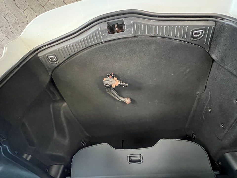 Ford Mondeo 2,5 20V Turbo Titanium stc. 5d