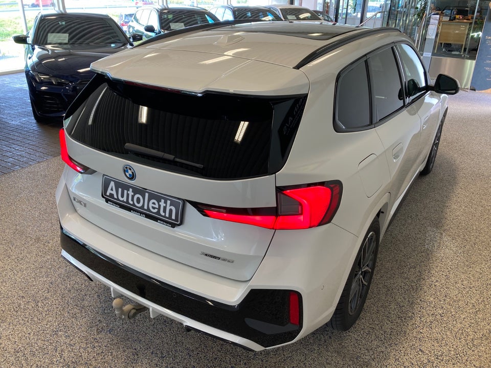 BMW iX1 xDrive30 M-Sport 5d