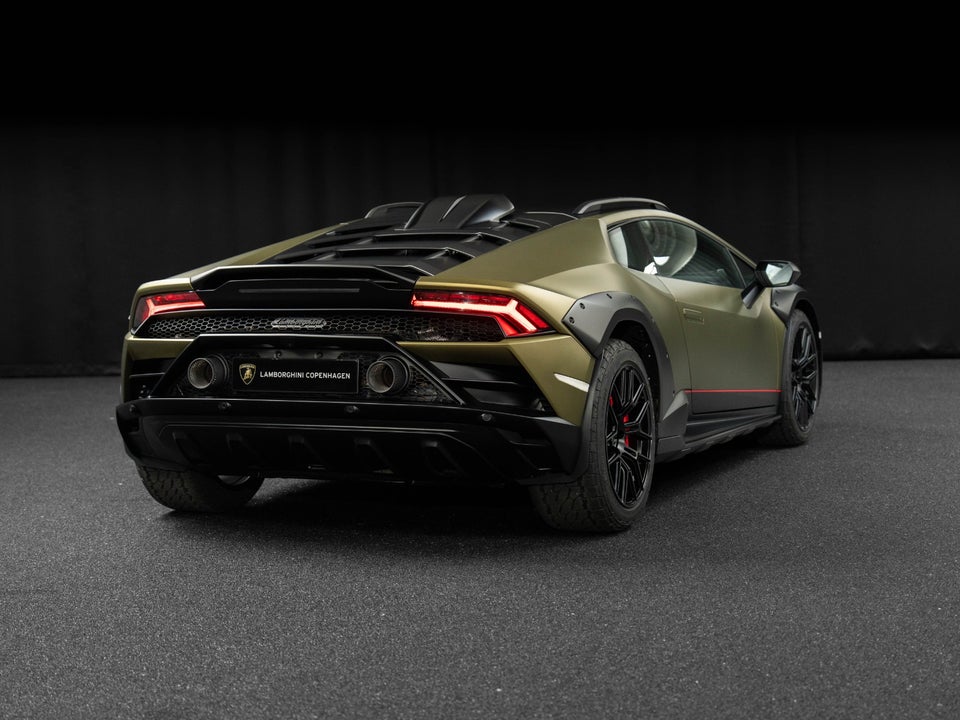 Lamborghini Huracan 5,2 Sterrato 2d