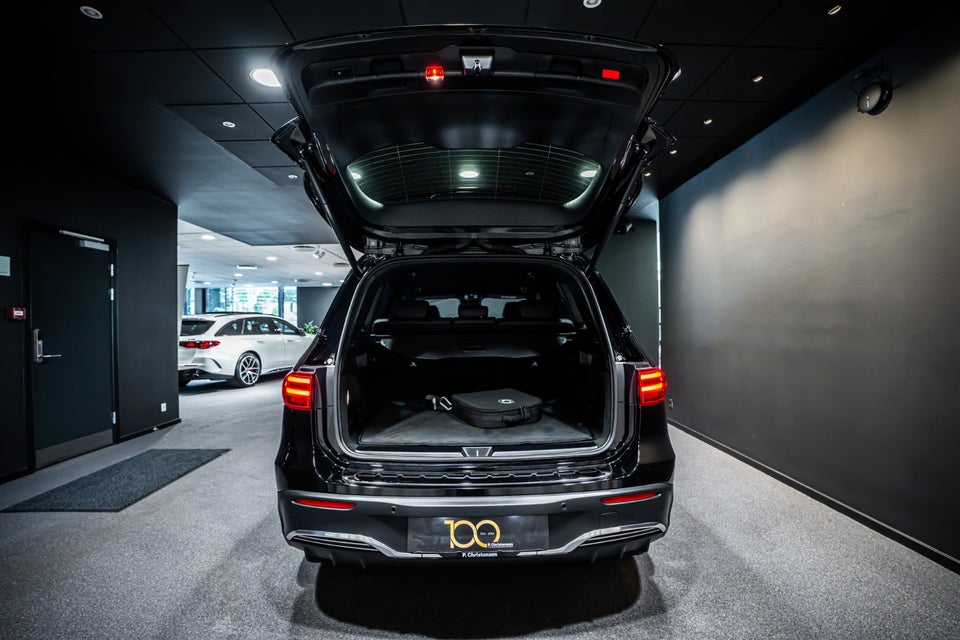 Mercedes EQB250+ AMG Advance 5d