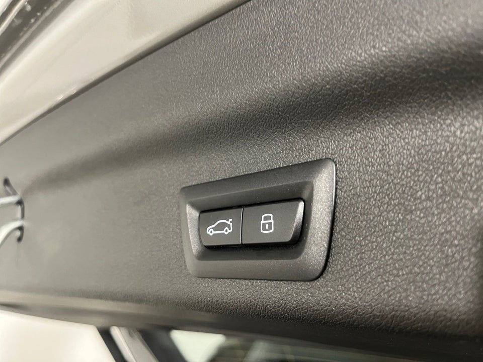 BMW iX1 xDrive30 X-Line 5d