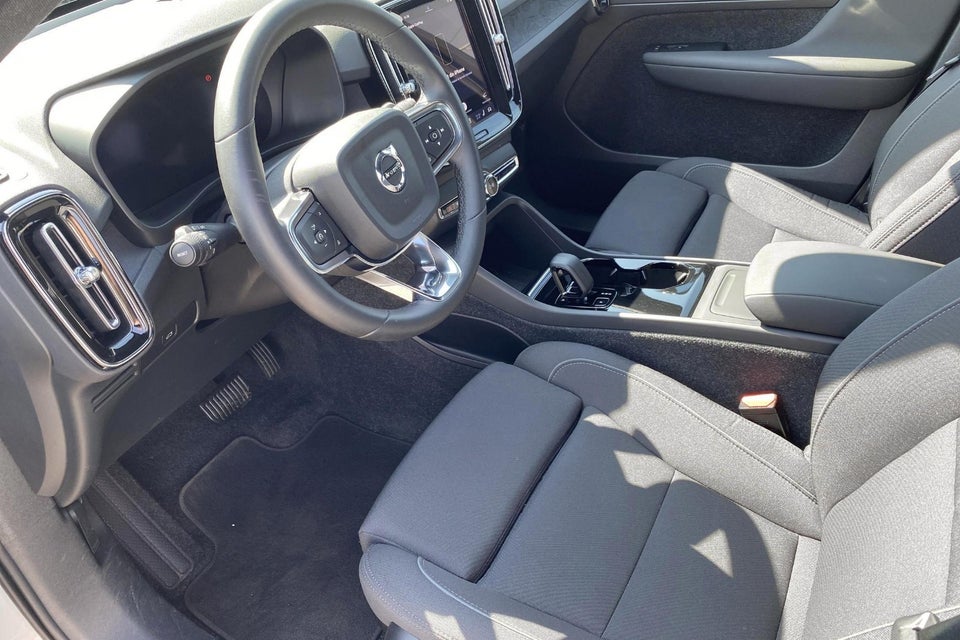 Volvo XC40 ReCharge Start 5d