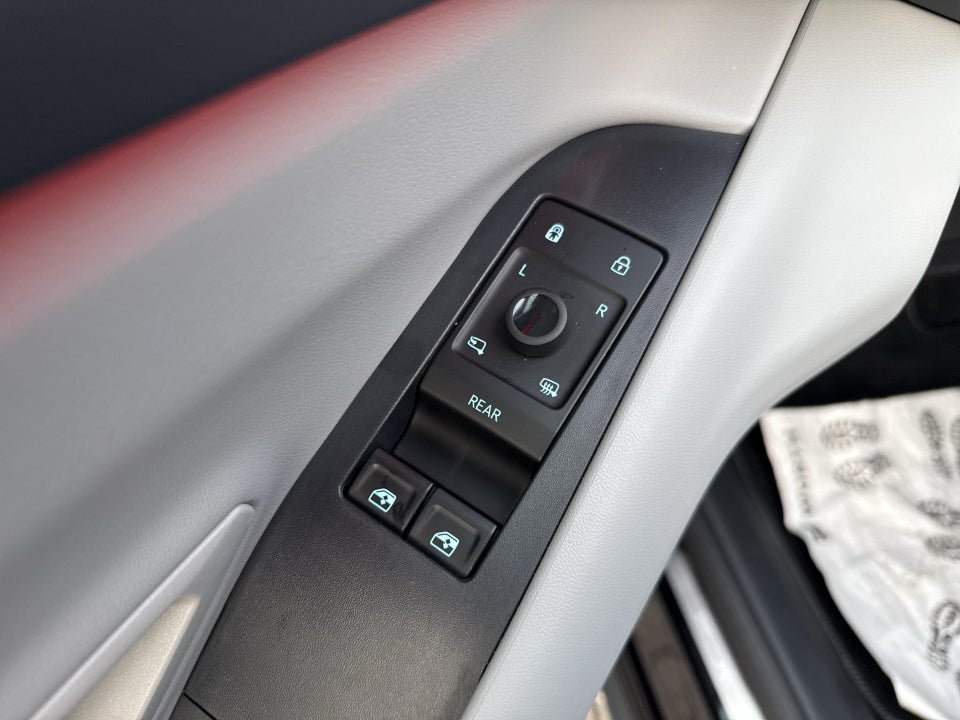 Ford Explorer 84 Premium Extended Range AWD 5d