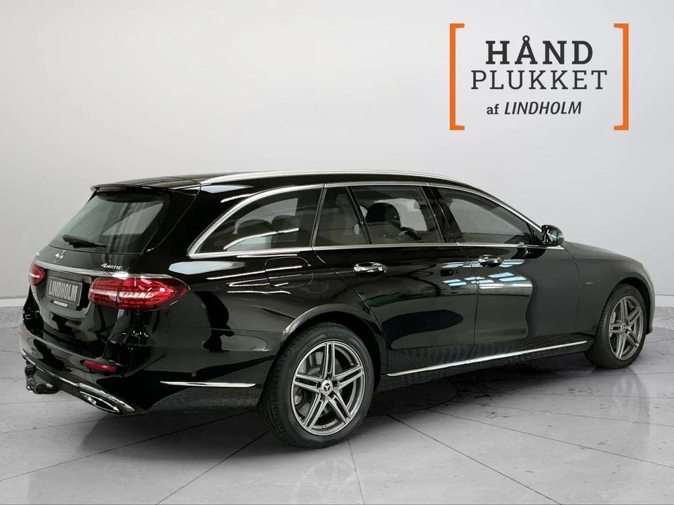 Mercedes E300 de 2,0 stc. aut. 4Matic 5d