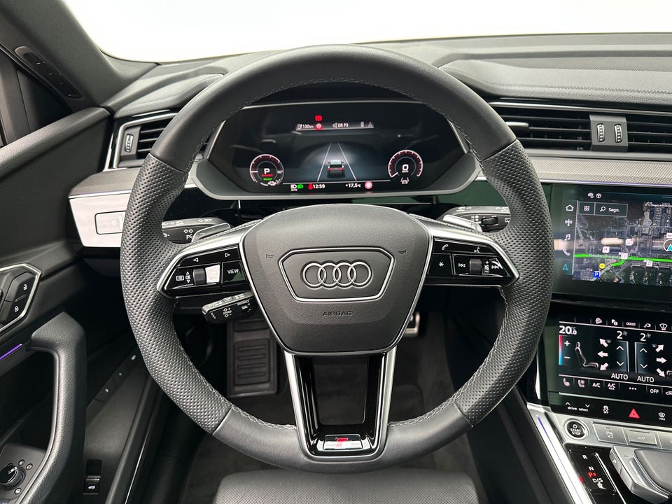 Audi Q8 e-tron 55 S-line quattro 5d