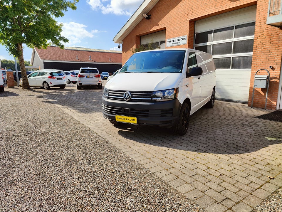 VW Transporter 2,0 TDi 150 Kassevogn DSG lang