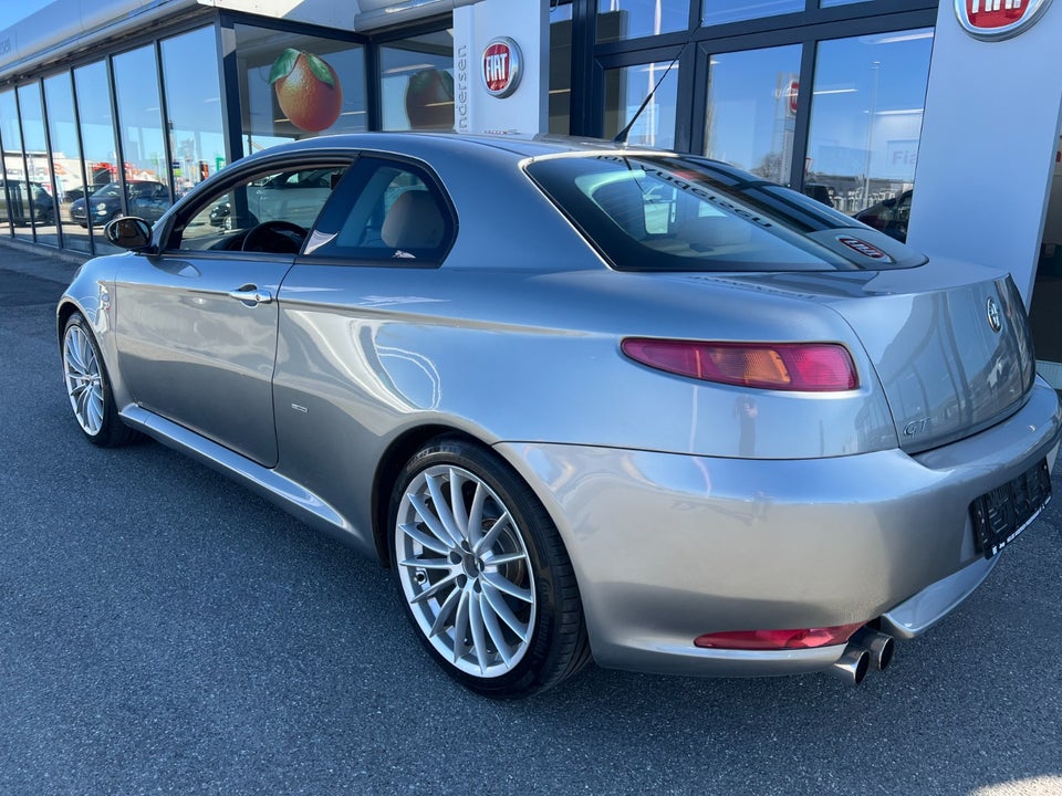 Alfa Romeo GT 3,2 V6 24V 3d