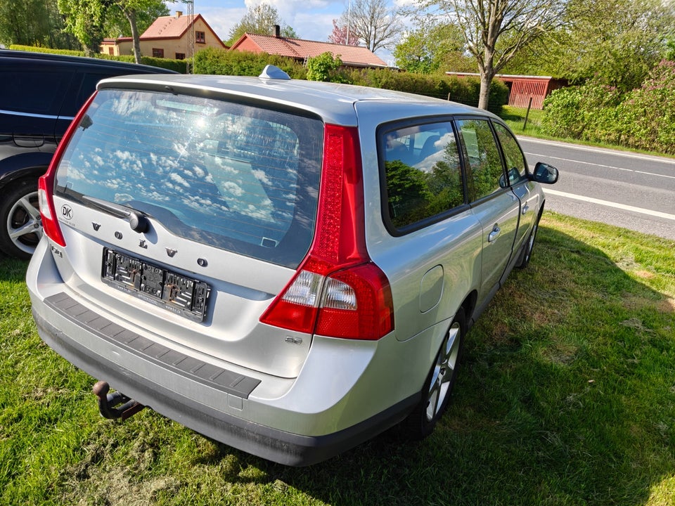Volvo V70 2,0 Momentum 5d