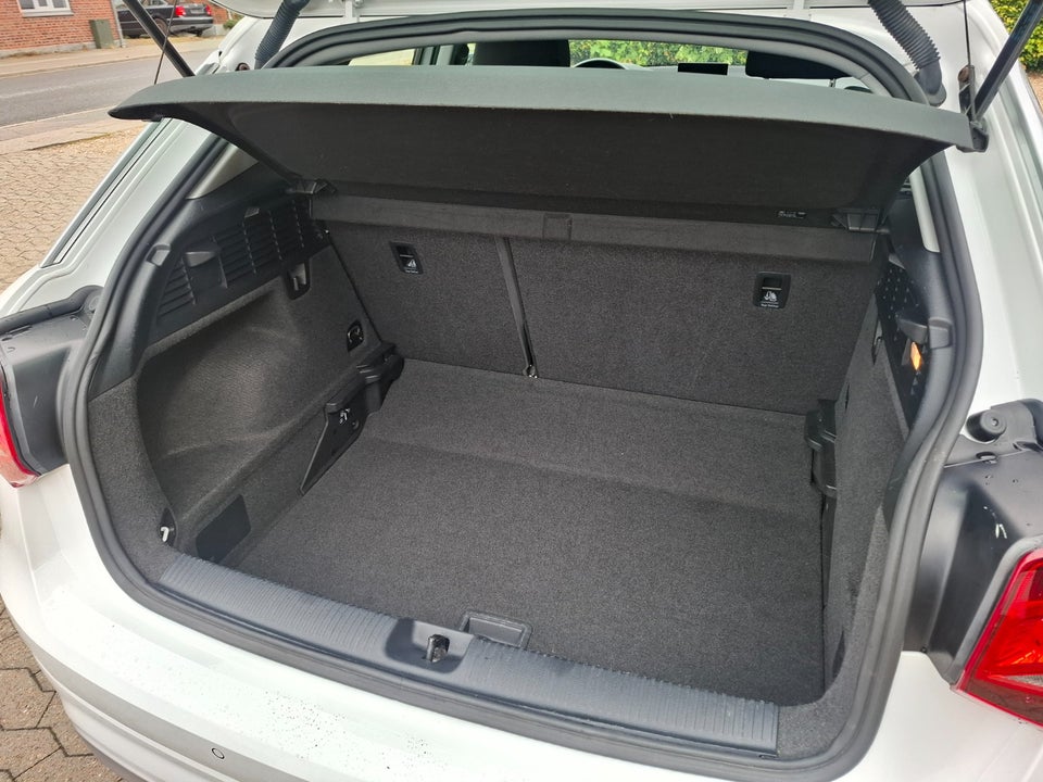 Audi Q2 1,6 TDi 116 Sport S-tr. 5d