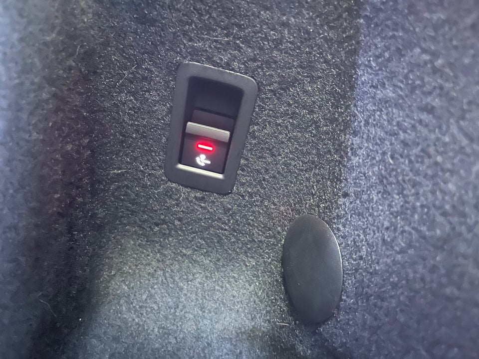 Audi Q3 45 TFSi e Attitude plus S-tr. 5d