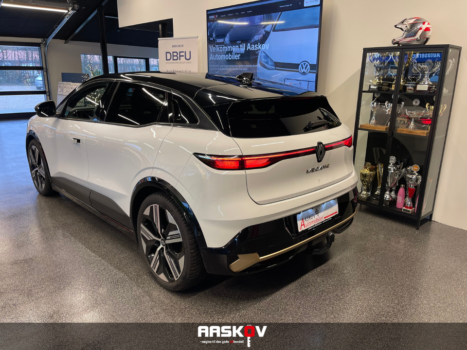 Renault Megane E-Tech 60 Iconic 5d